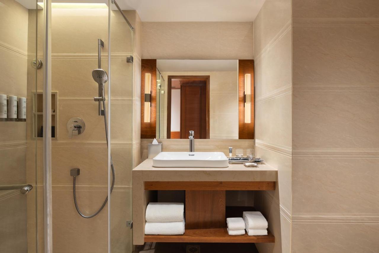 Courtyard By Marriott Tiruchirappalli Exterior photo