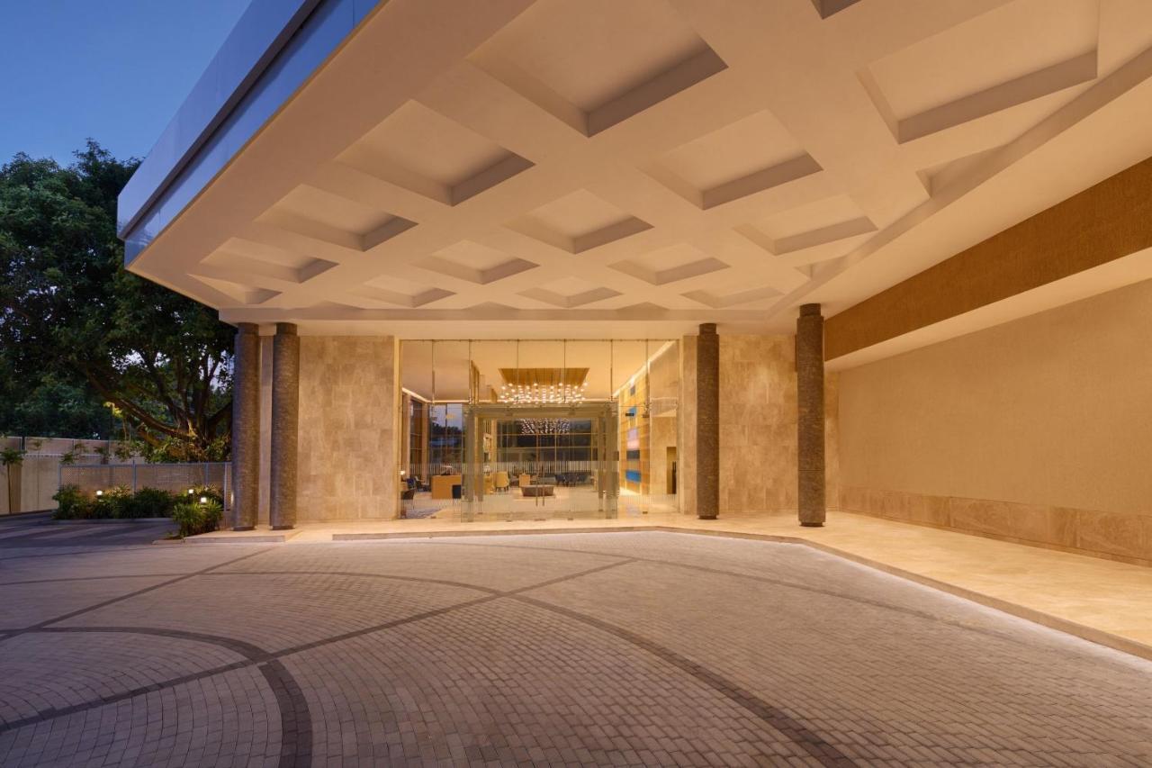 Courtyard By Marriott Tiruchirappalli Exterior photo