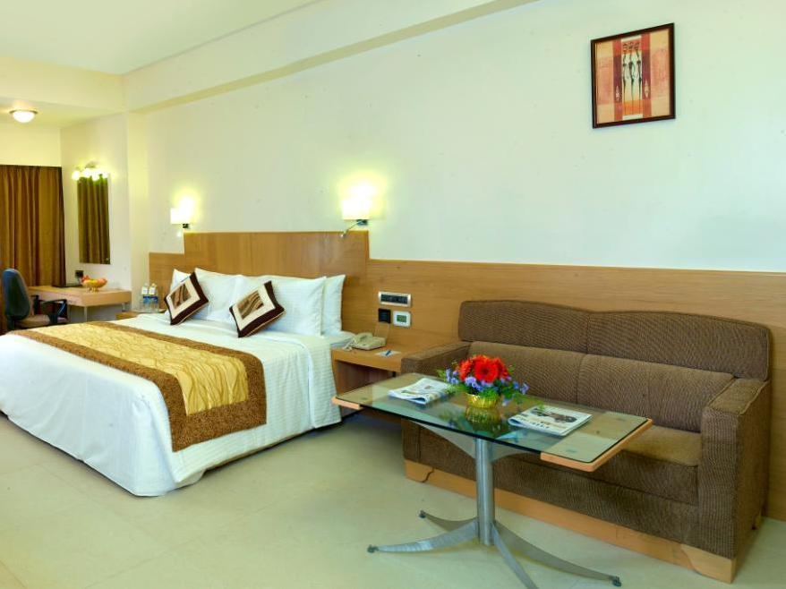 Courtyard By Marriott Tiruchirappalli Exterior photo